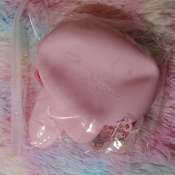 Sanrio 🆕 My Melody Small Silicone Crossbody Bag - Picture 7 of 10